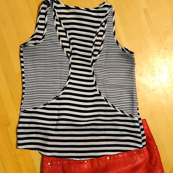 ‼fun 2 fun cut outs striped T back tank bl./wh. XS - Picture 1 of 7